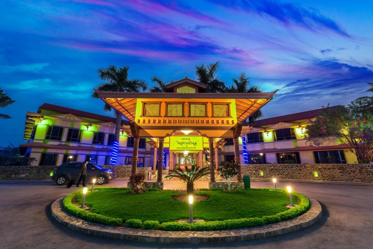 Paklihwa Hotel Nirvana By Luxury International מראה חיצוני תמונה