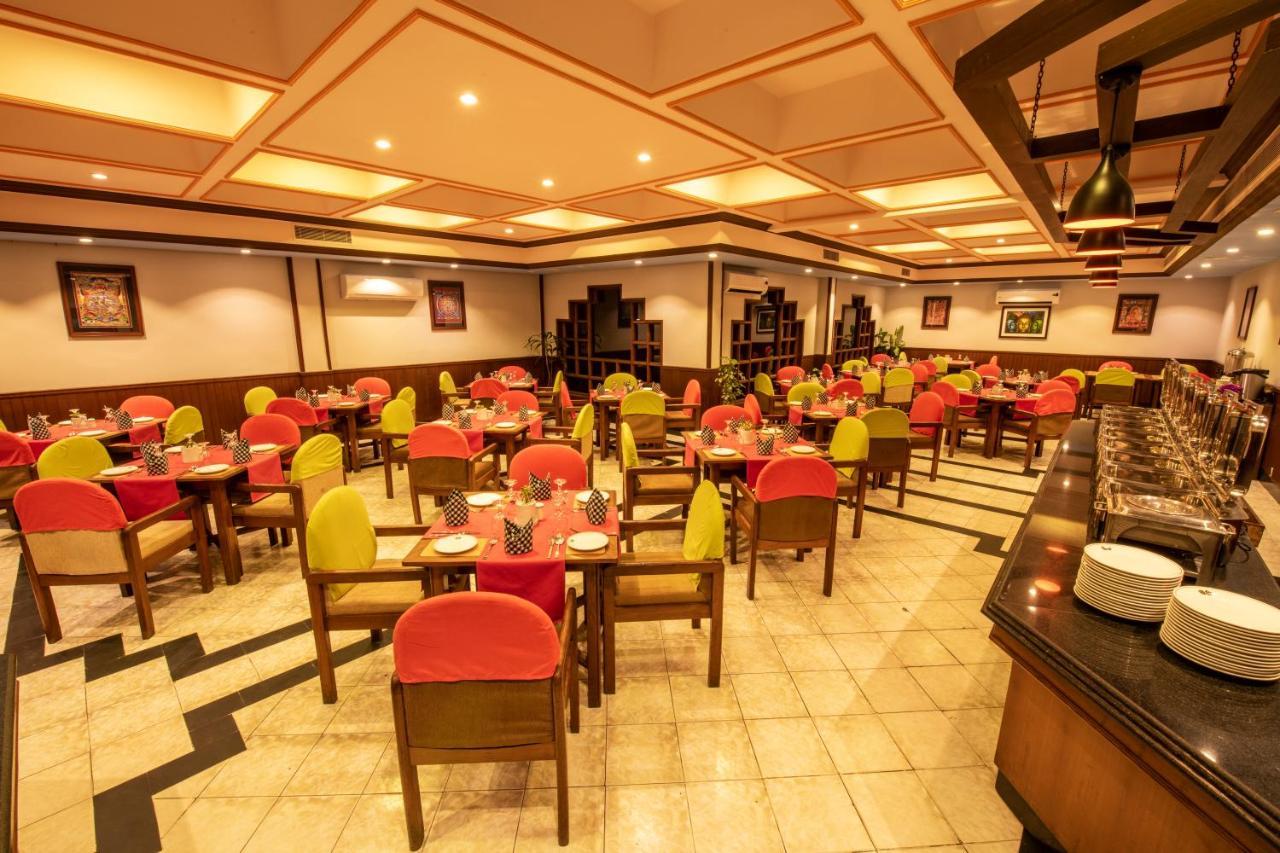 Paklihwa Hotel Nirvana By Luxury International מראה חיצוני תמונה